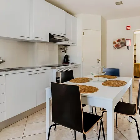 公寓 View 2 Bdr W/balcony By Lovelystay Armação de Pêra