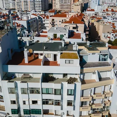 View 2 Bdr W/balcony By Lovelystay * Armação de Pêra