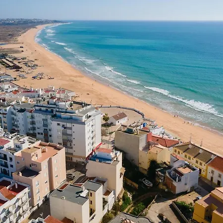 아파트 View 2 Bdr W/balcony By Lovelystay