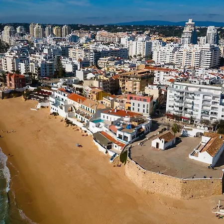 View 2 Bdr W/balcony By Lovelystay 아파트 *