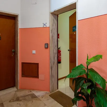 View 2 Bdr W/balcony By Lovelystay Armação de Pêra