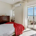 아파트 View 2 Bdr W/balcony By Lovelystay